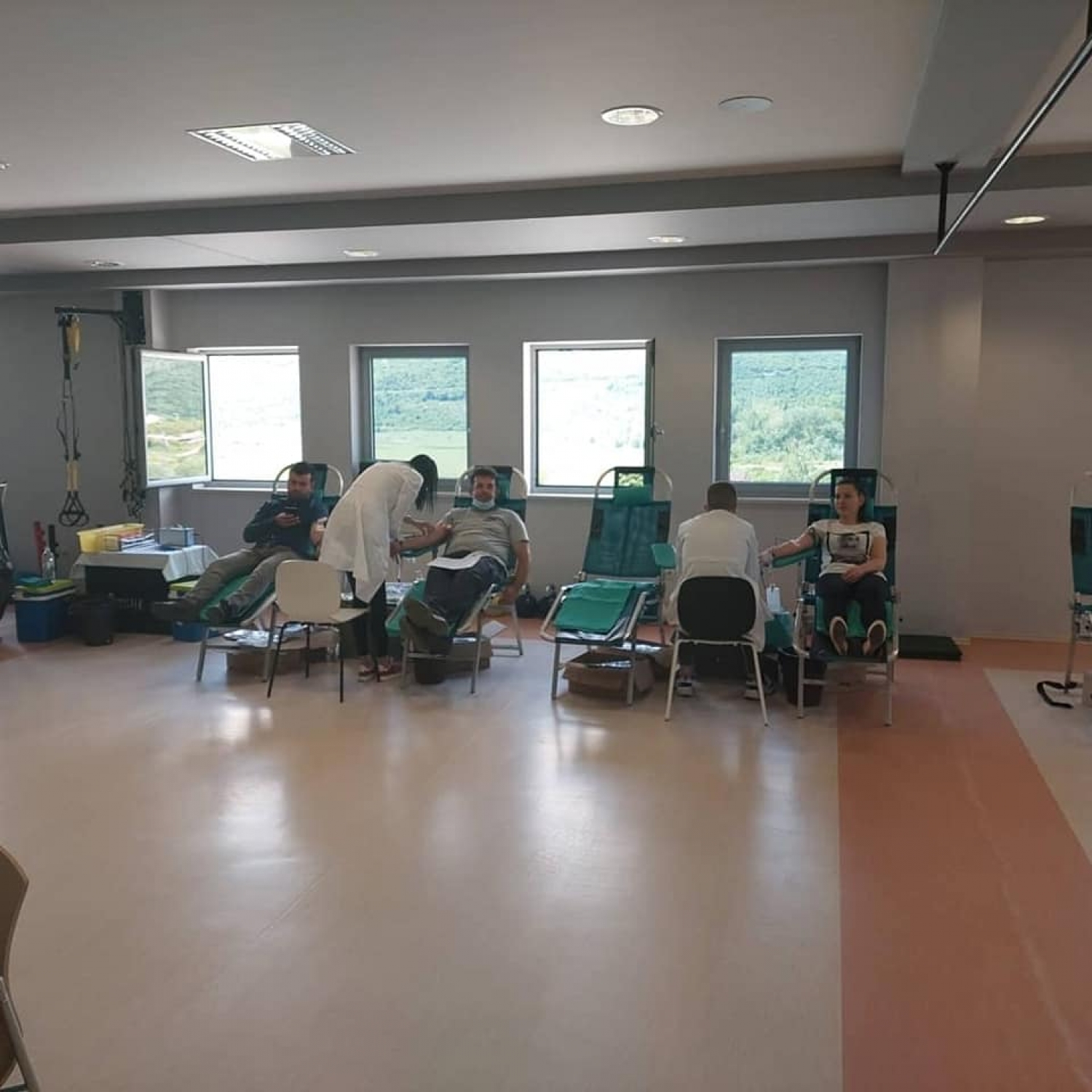 CK Grude: Radnici Violete darovali 18 doza krvi